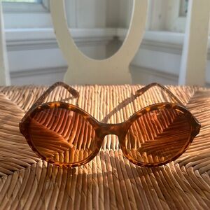 Betsey Johnson sunglasses tortoise shell style